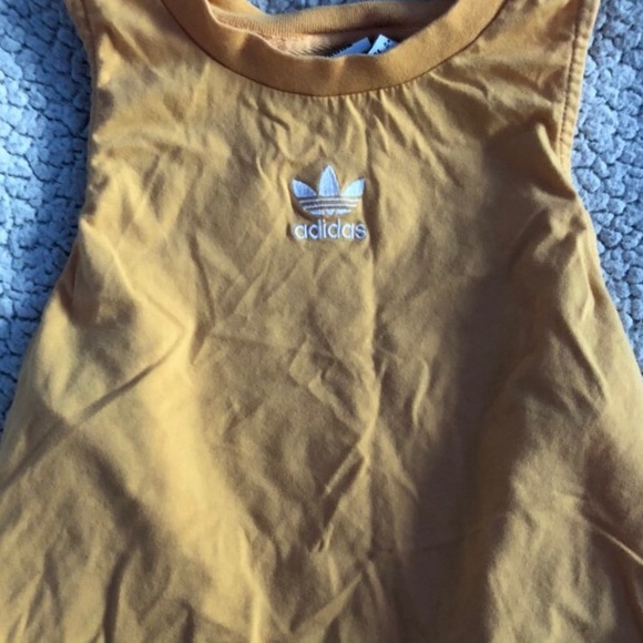 Yellow/mustard retro adidas crop top - Picture 2 of 3